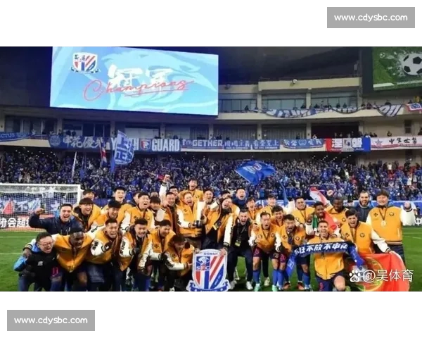 中超赛后总结：分析各队表现与赛季趋势，揭示冠军争夺关键因素